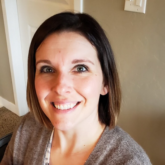 Meet your Posher, Camilla - Picture 1 of 1